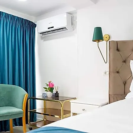 Avenue Venus - Avenue Hotel